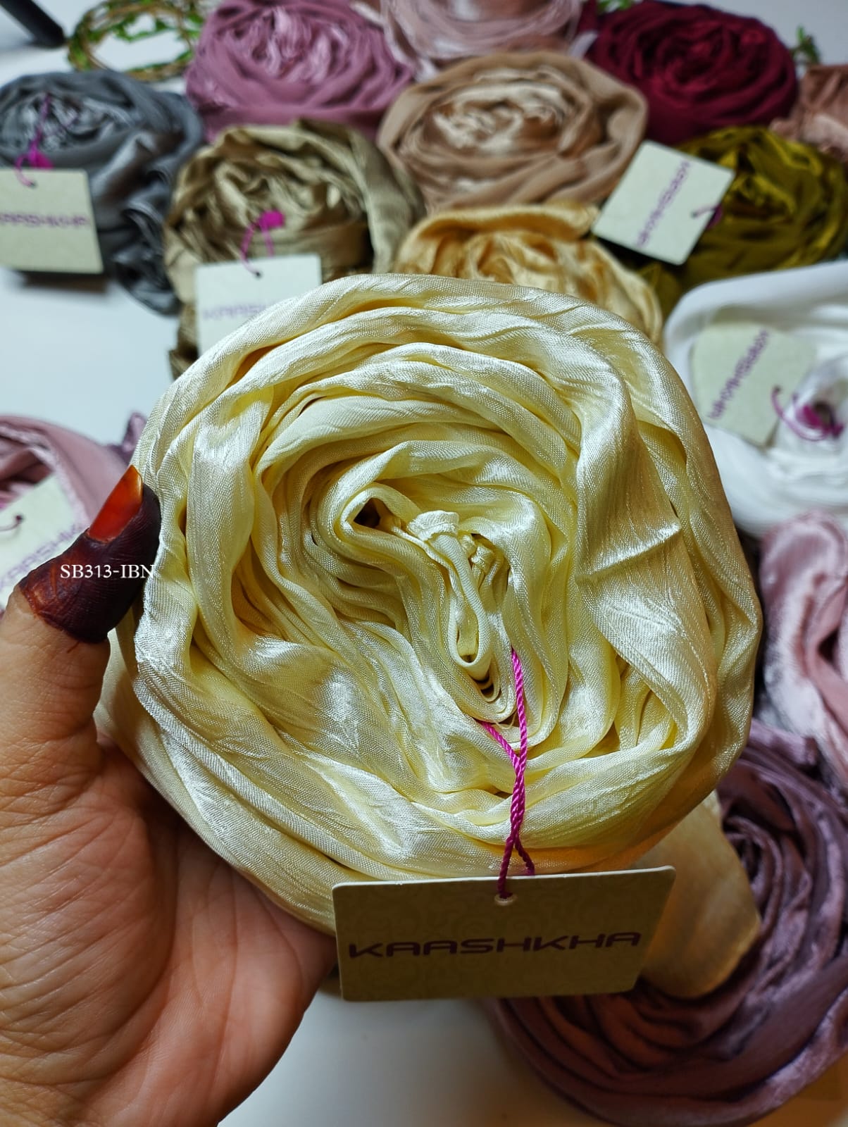 MARBLE SATIN HIJABS - Image 4