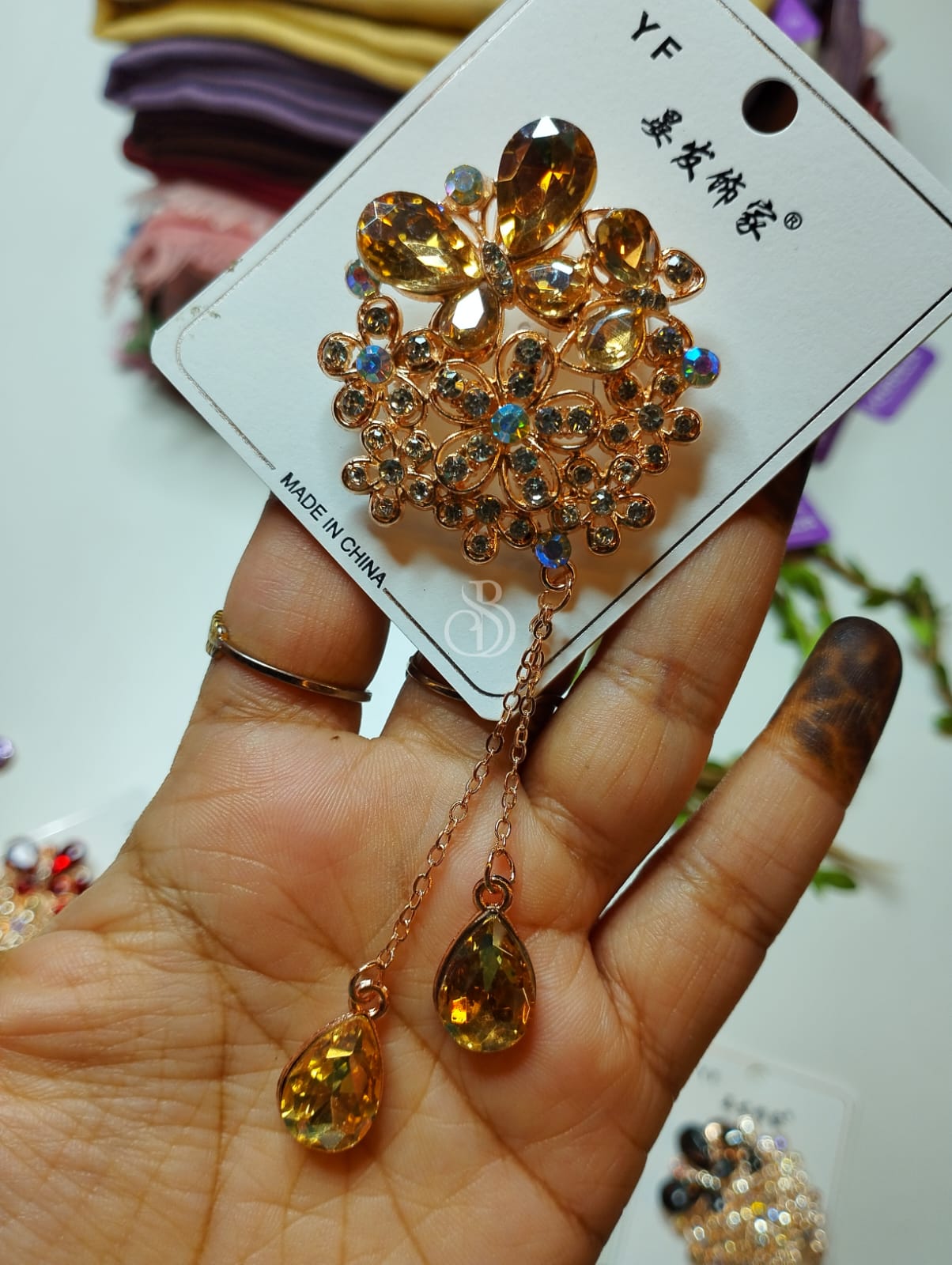PREMIUM HANGING BROOCHES-003 - Image 4
