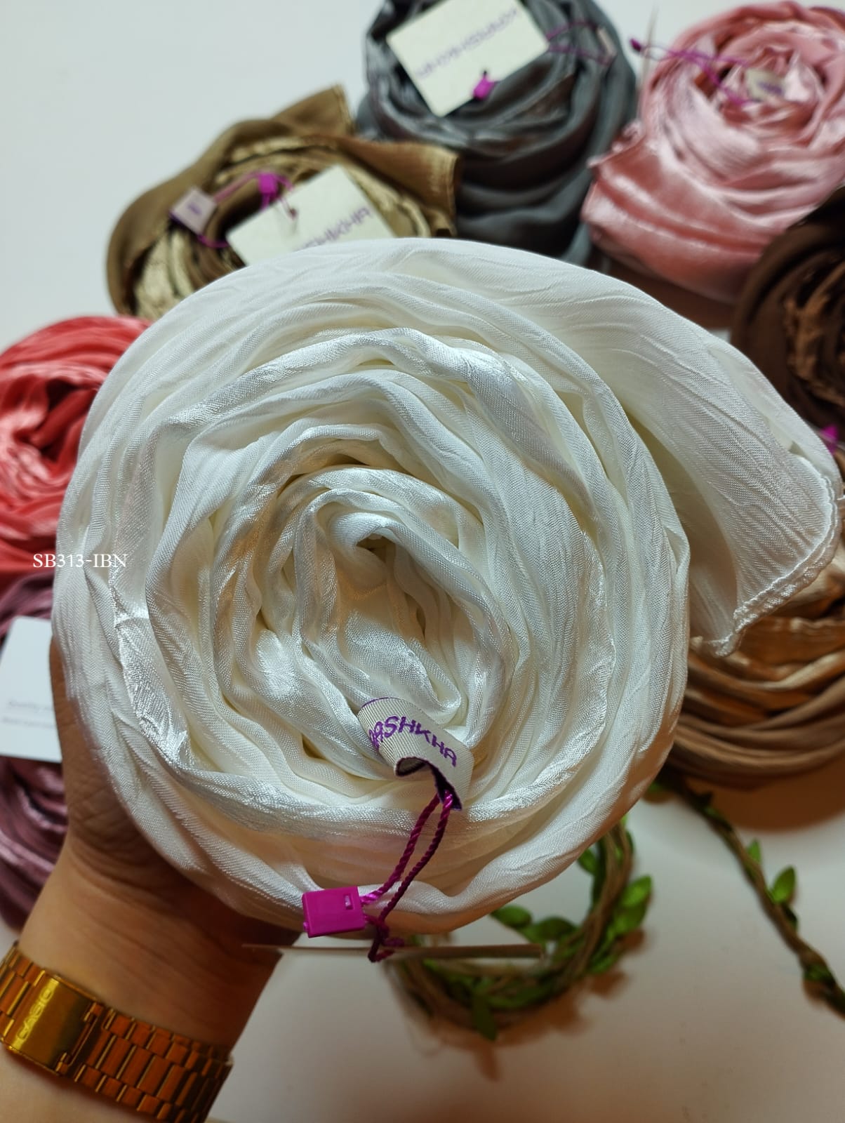 MARBLE SATIN HIJABS - Image 4