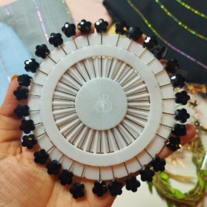 CRYSTAL BLACK HIJAB PIN WHEELS