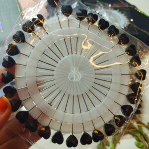 CRYSTAL BLACK HIJAB PIN WHEELS