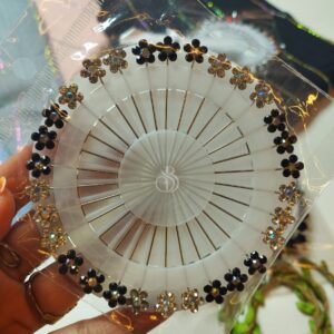 STONE HIJAB PIN WHEELS