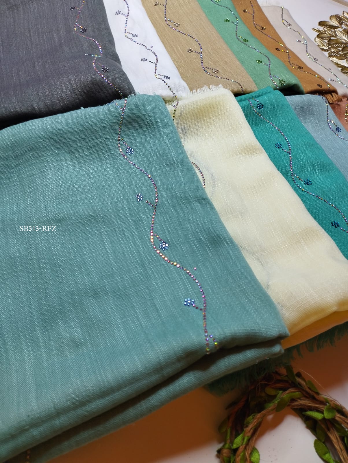 COTTON MINIMAL STONE WORK HIJABS - Image 5