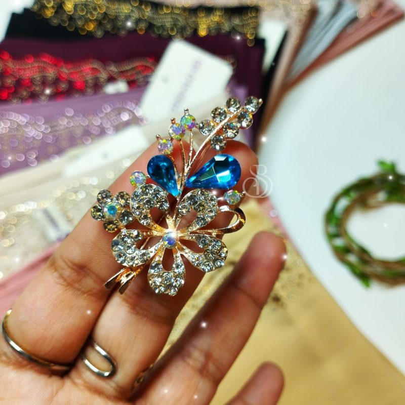 EVERYDAY STONE BROOCHES