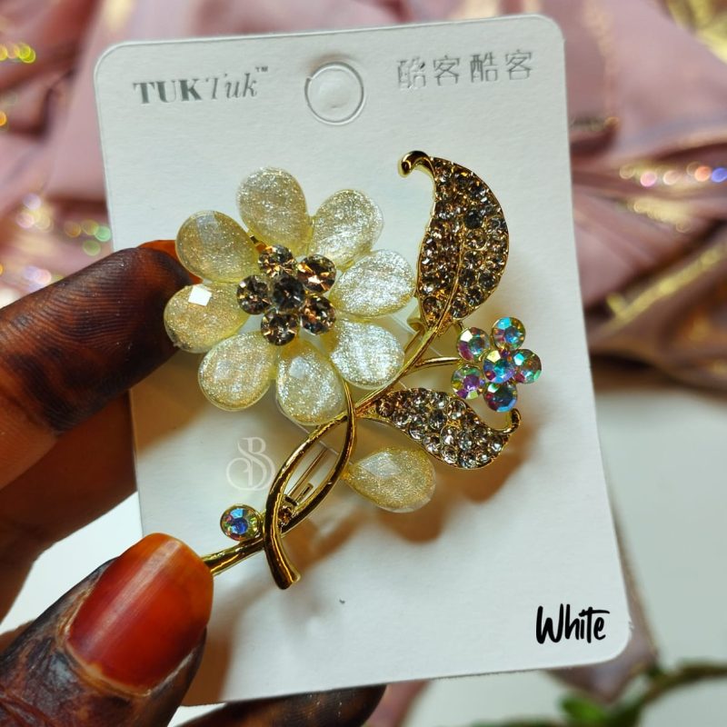 CRYSTAL LUXE BROOCHES