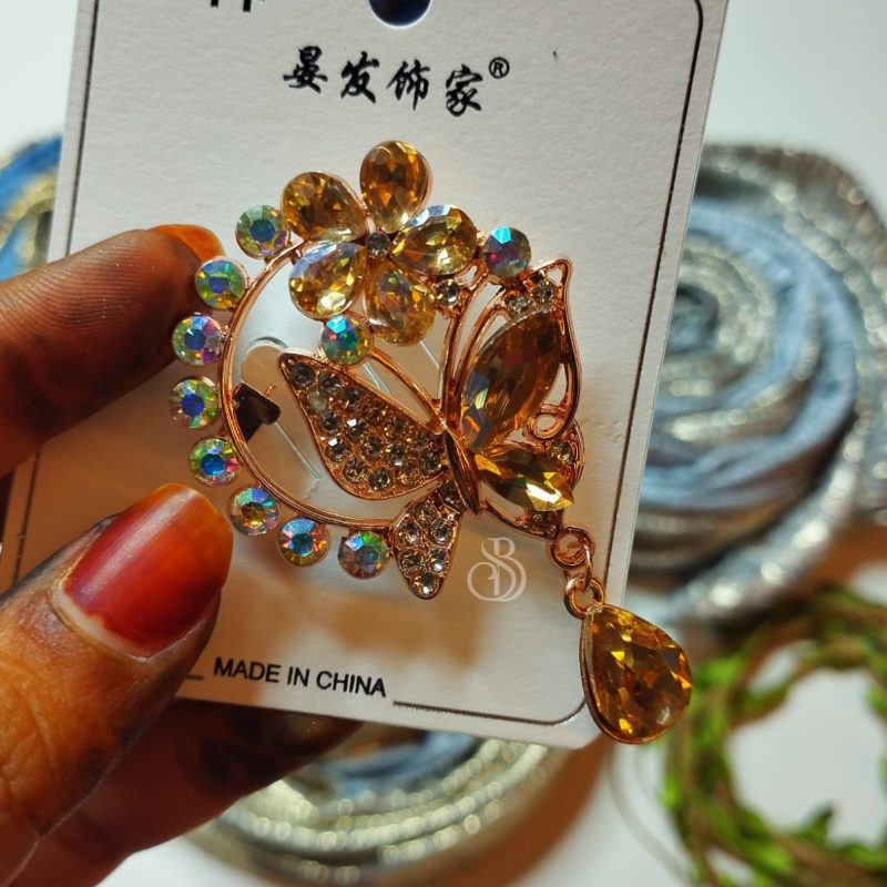 SABRIHIJABS HANGING BROOCHES